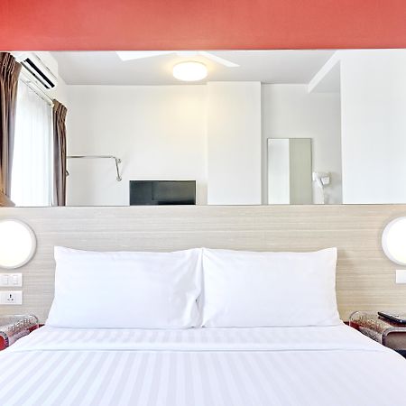 Red Planet Phuket Patong - Sha Extra Plus Buitenkant foto